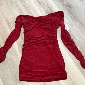 Elegant Off-Shoulder Long Sleeve Dress in Red